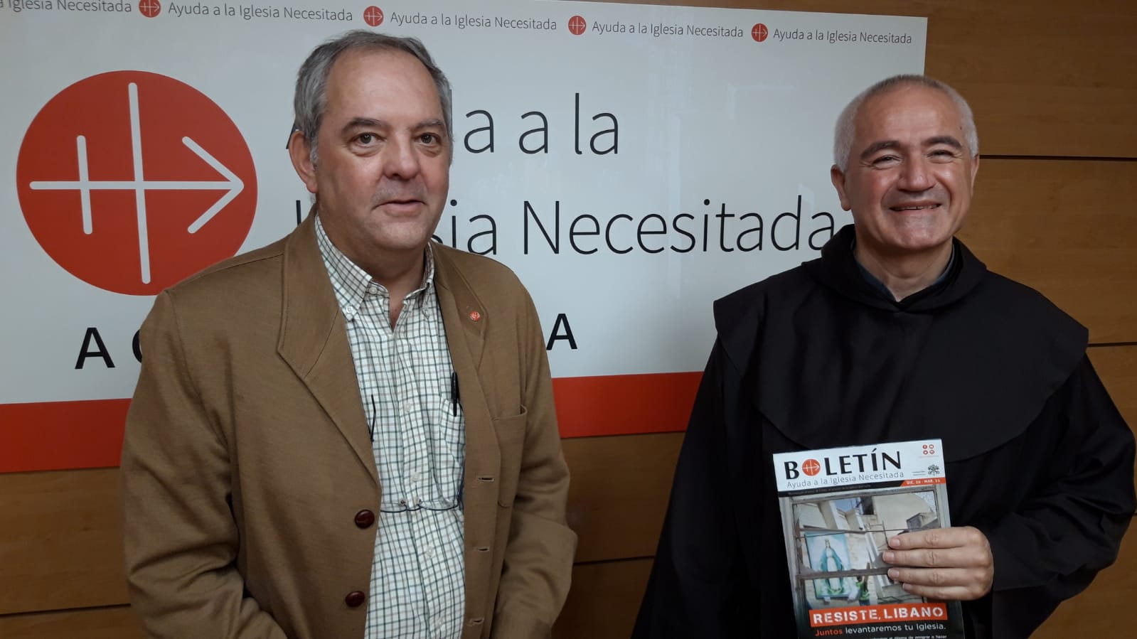 Javier Menéndez Ros y el p. Raymond Abdo. (ACN)